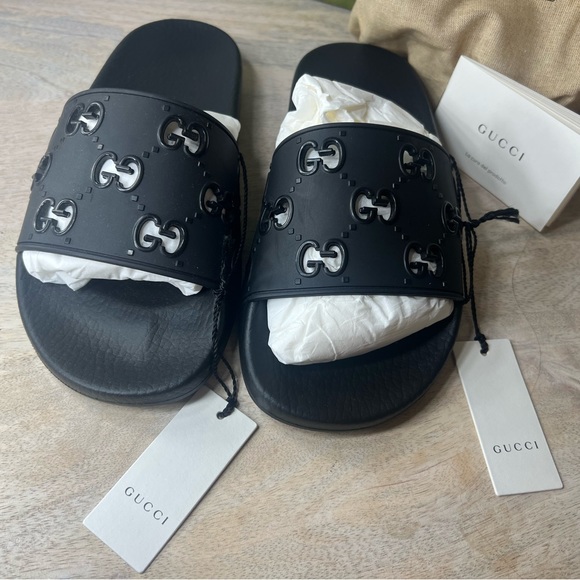 Women’s Gucci Slides - Picture 3 of 3